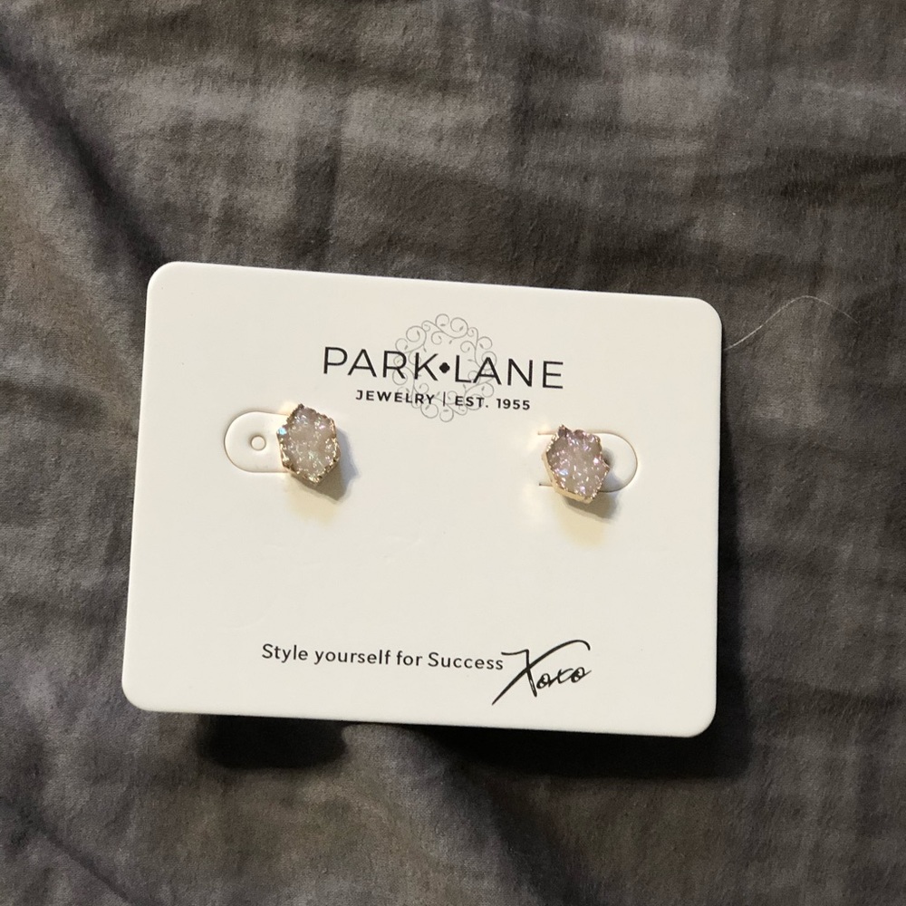 Park•Lane Hailee earrings